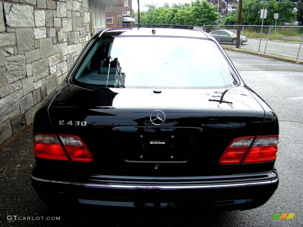 2002 E 430 Sedan - Black / Charcoal photo #20
