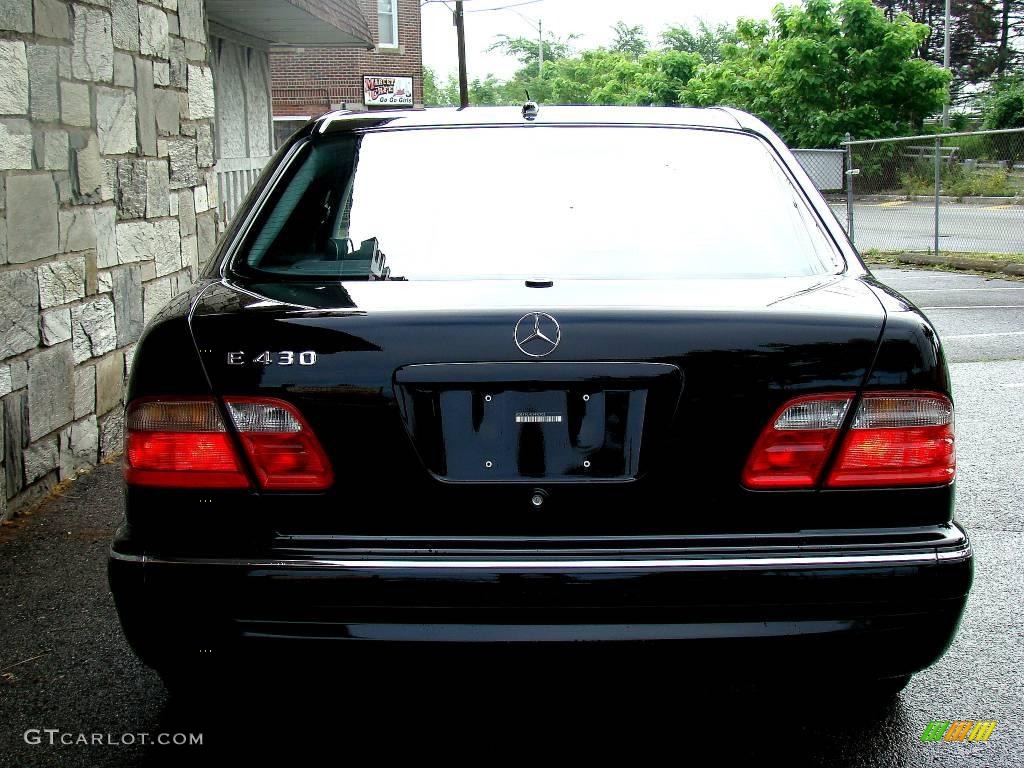 2002 E 430 Sedan - Black / Charcoal photo #21