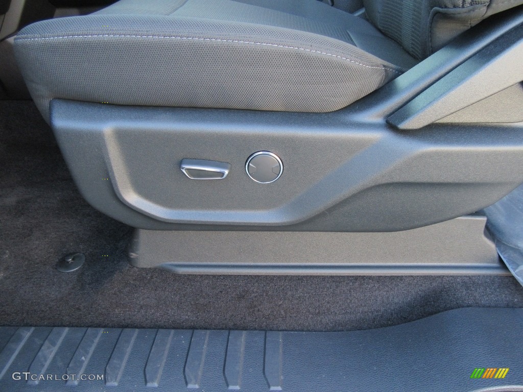 2016 F150 XLT SuperCab - Ingot Silver / Black photo #25