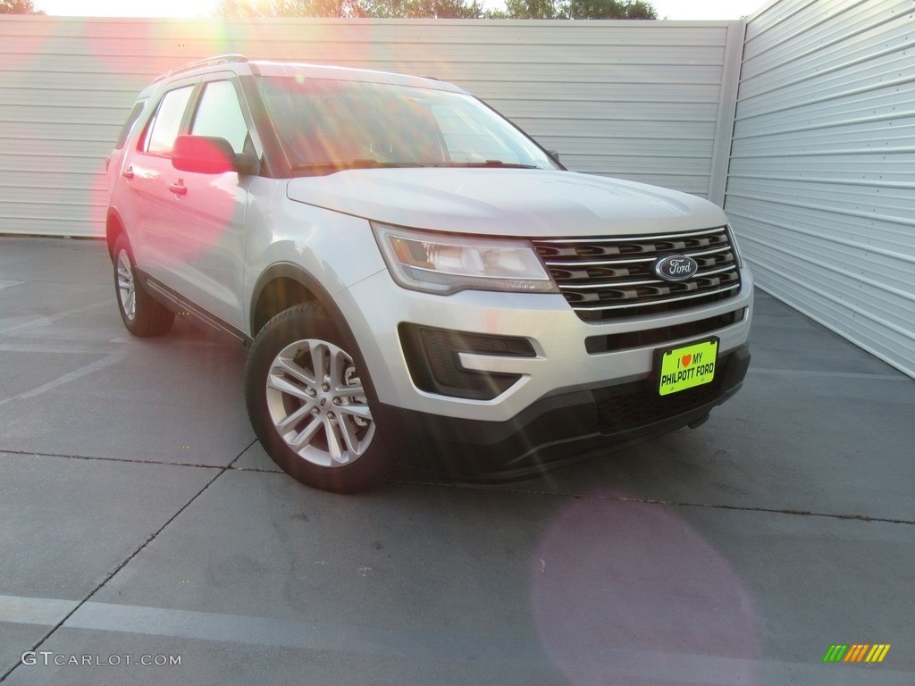 2017 Explorer FWD - Ingot Silver / Medium Light Camel photo #1