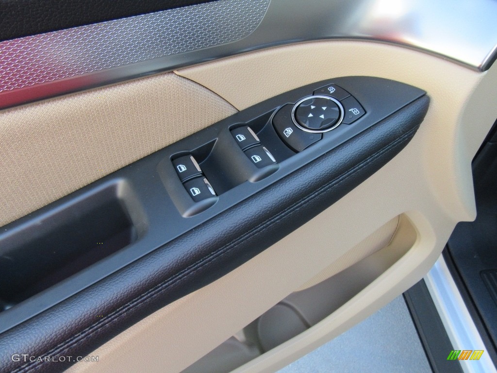 2017 Explorer FWD - Ingot Silver / Medium Light Camel photo #20