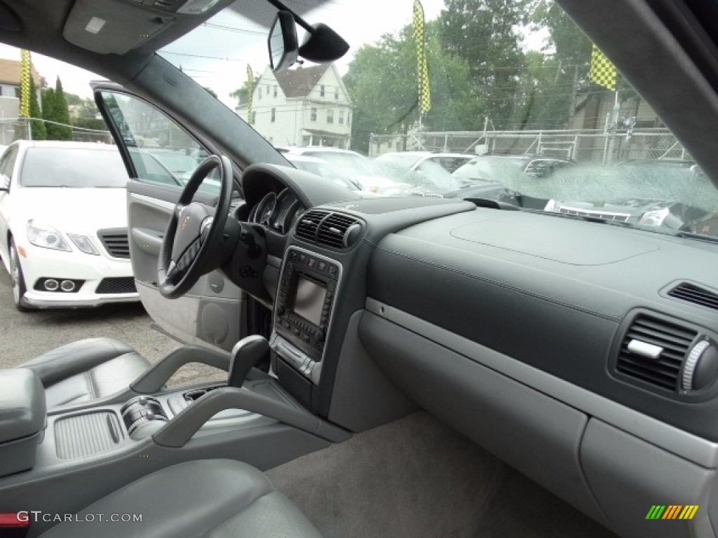 2008 Porsche Cayenne Turbo Dashboard Photos