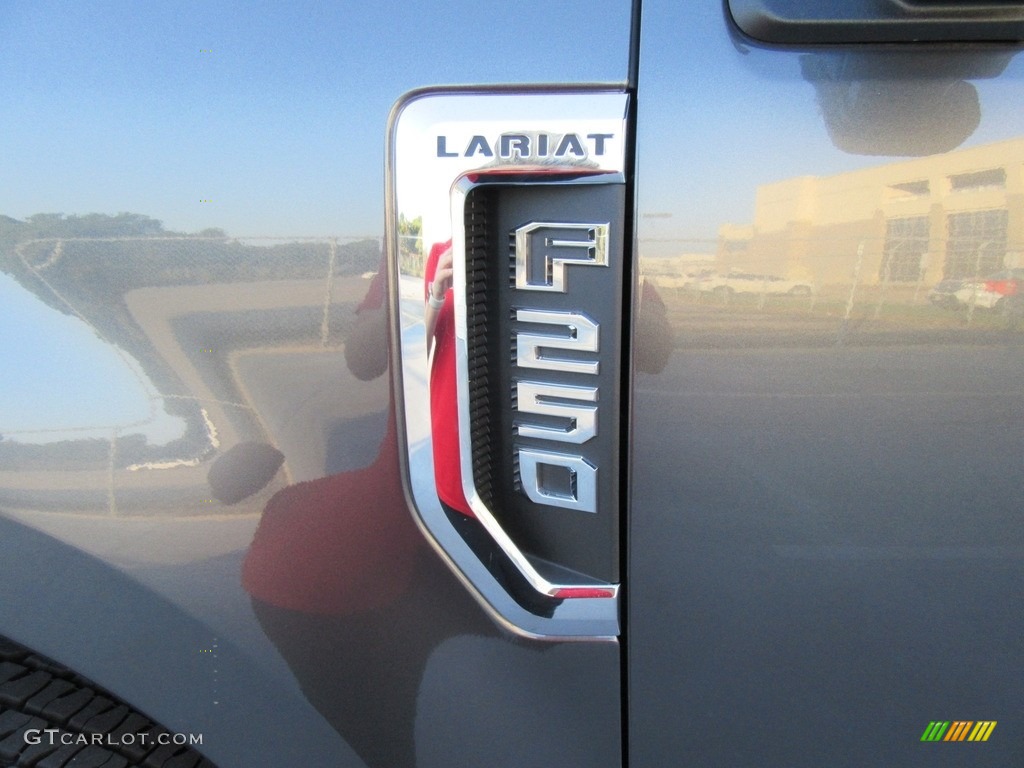 2017 F250 Super Duty Lariat Crew Cab 4x4 - Magnetic / Black photo #13