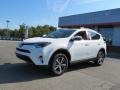 Super White - RAV4 XLE Photo No. 3