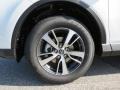 Super White - RAV4 XLE Photo No. 4