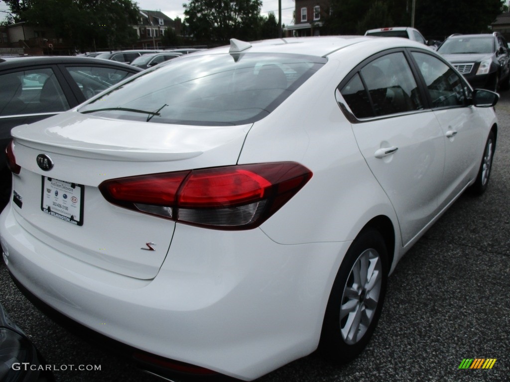 2017 Forte S - Clear White / Black photo #3