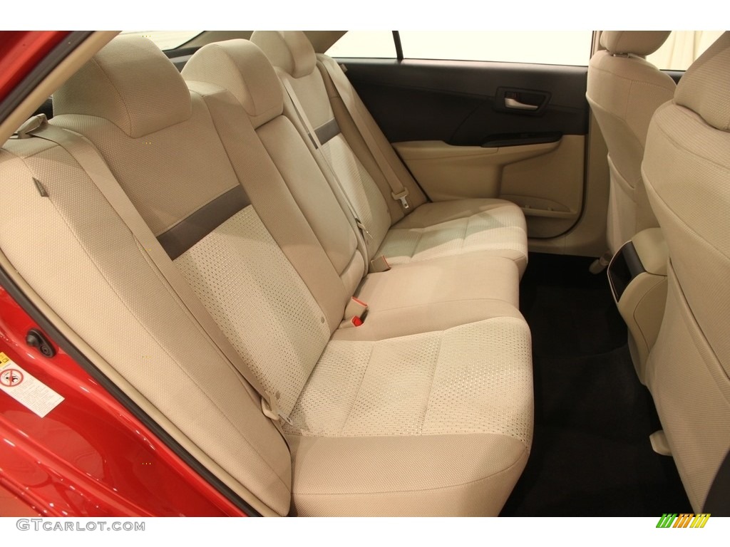 2014 Camry LE - Barcelona Red Metallic / Ivory photo #13