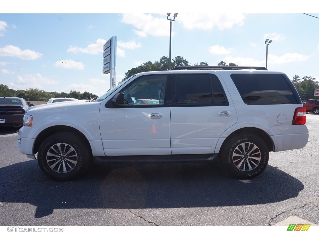 2015 Expedition XLT - Oxford White / Dune photo #4