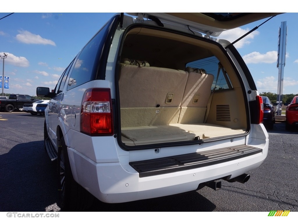 2015 Expedition XLT - Oxford White / Dune photo #16