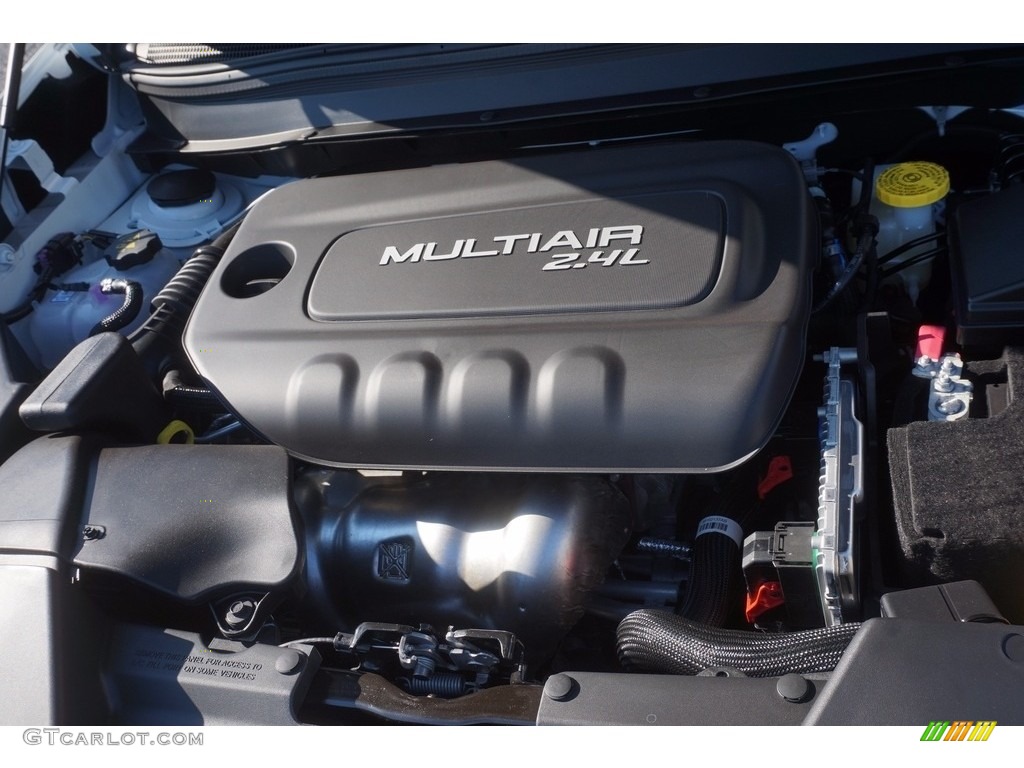 2017 Jeep Cherokee Latitude 2.4 Liter DOHC 16-Valve VVT 4 Cylinder Engine Photo #116153162