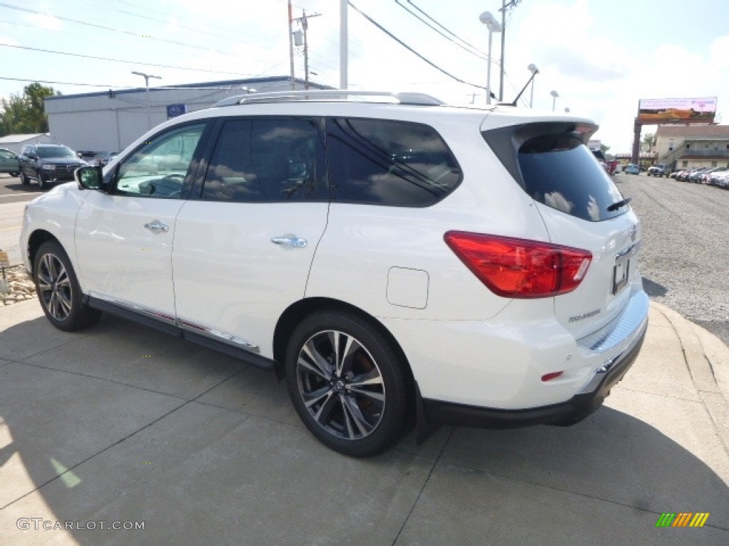 2017 Pathfinder Platinum 4x4 - Pearl White / Charcoal photo #10