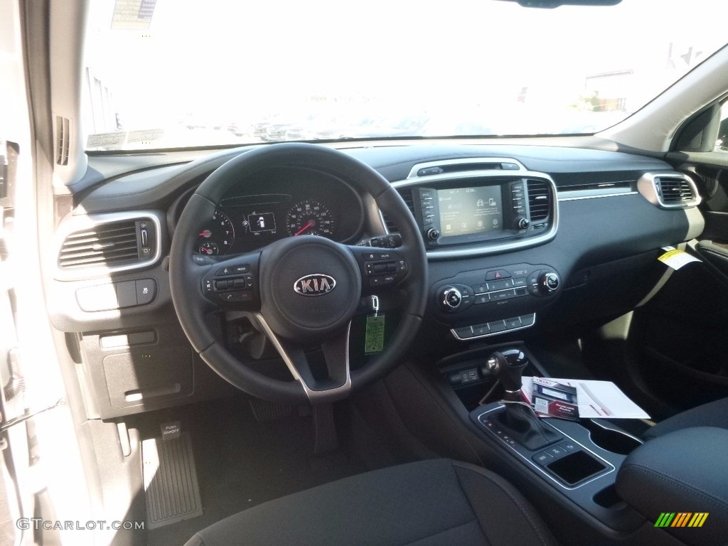 2017 Kia Sorento LX AWD Black Dashboard Photo #116163811