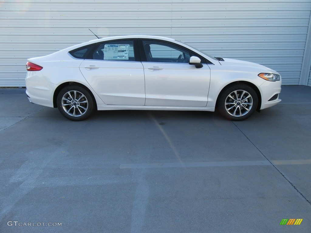 2017 Fusion SE - White Platinum / Ebony photo #3