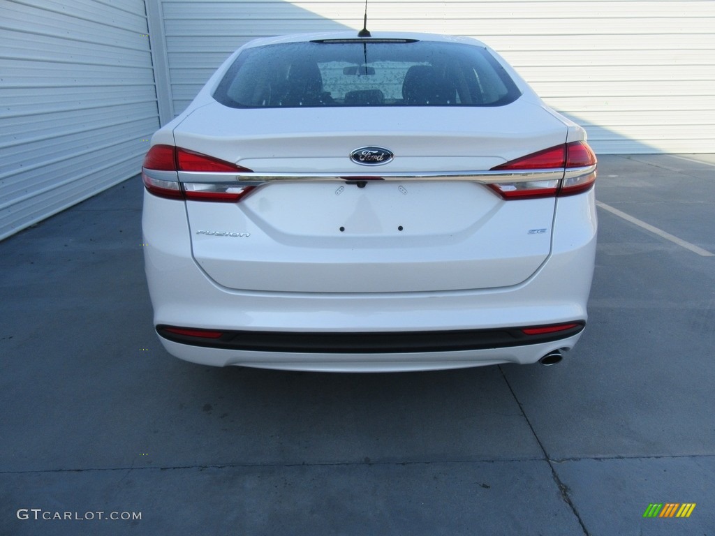 2017 Fusion SE - White Platinum / Ebony photo #5