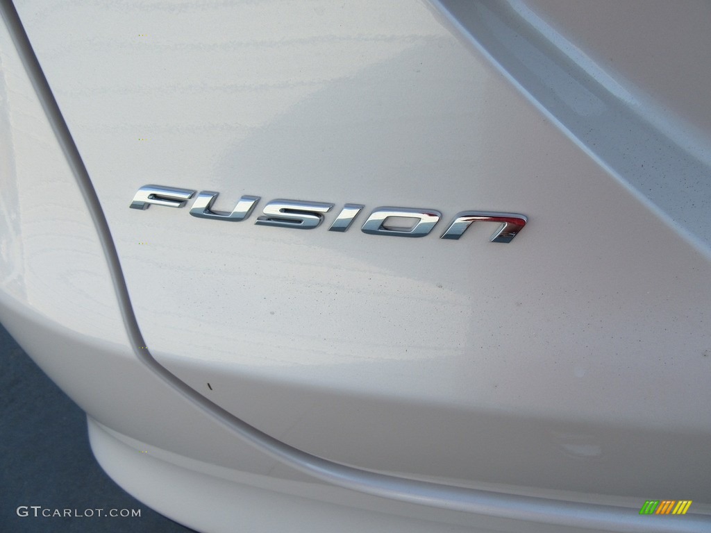 2017 Fusion SE - White Platinum / Ebony photo #14