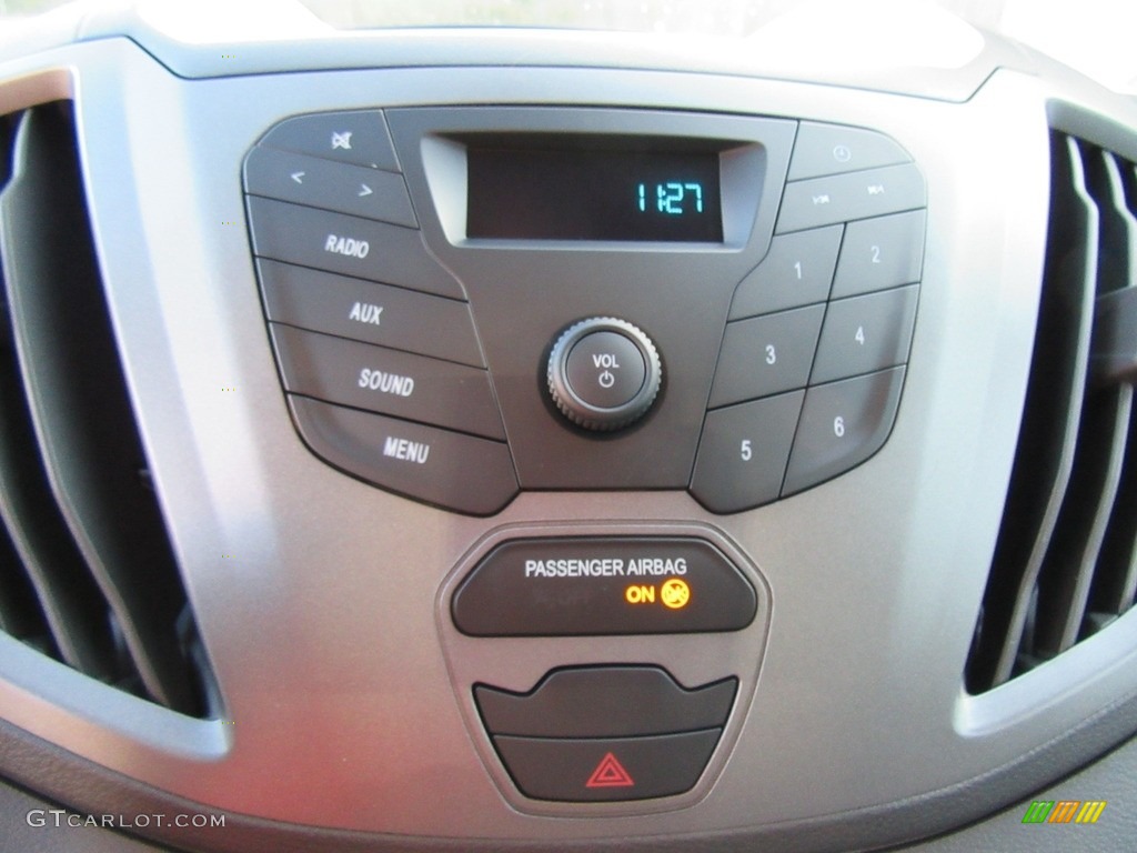 2017 Ford Transit Van 250 MR Long Controls Photo #116166314