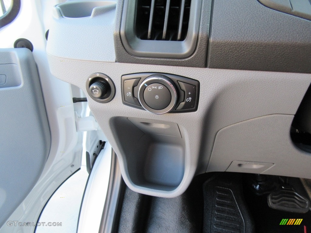 2017 Ford Transit Van 150 LR Regular Controls Photo #116166551