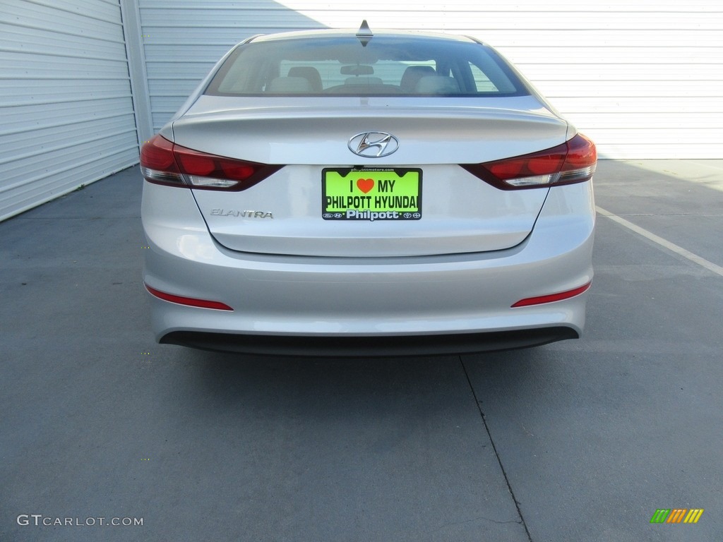 2017 Elantra SE - Silver / Gray photo #5