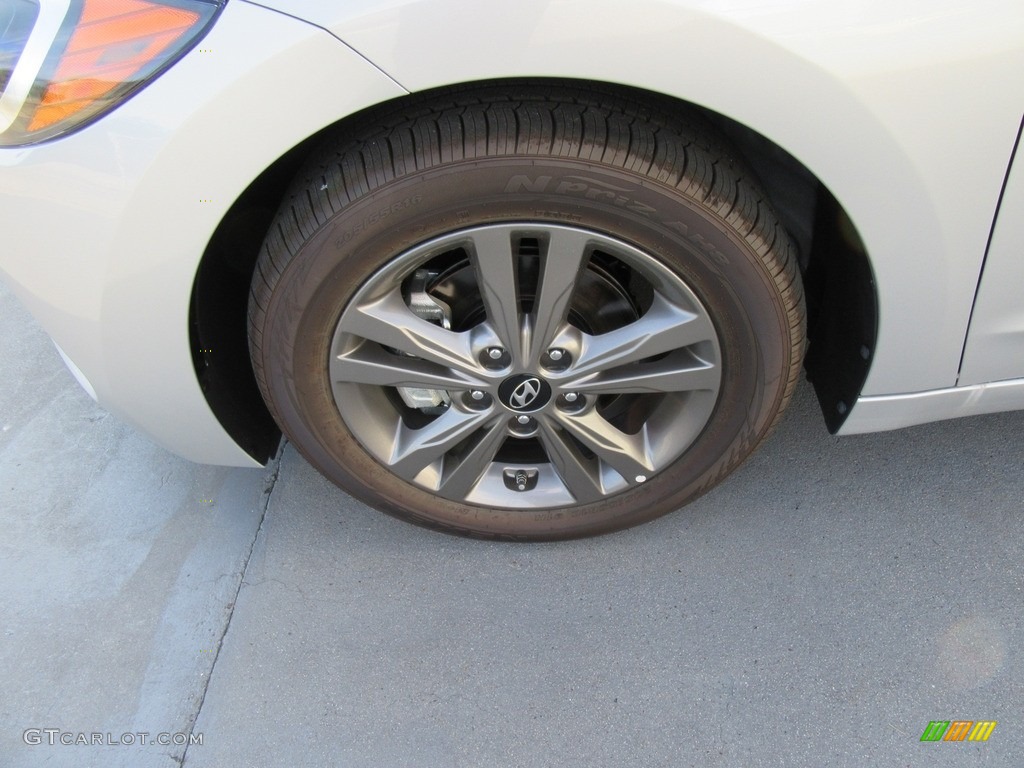 2017 Elantra SE - Silver / Gray photo #11
