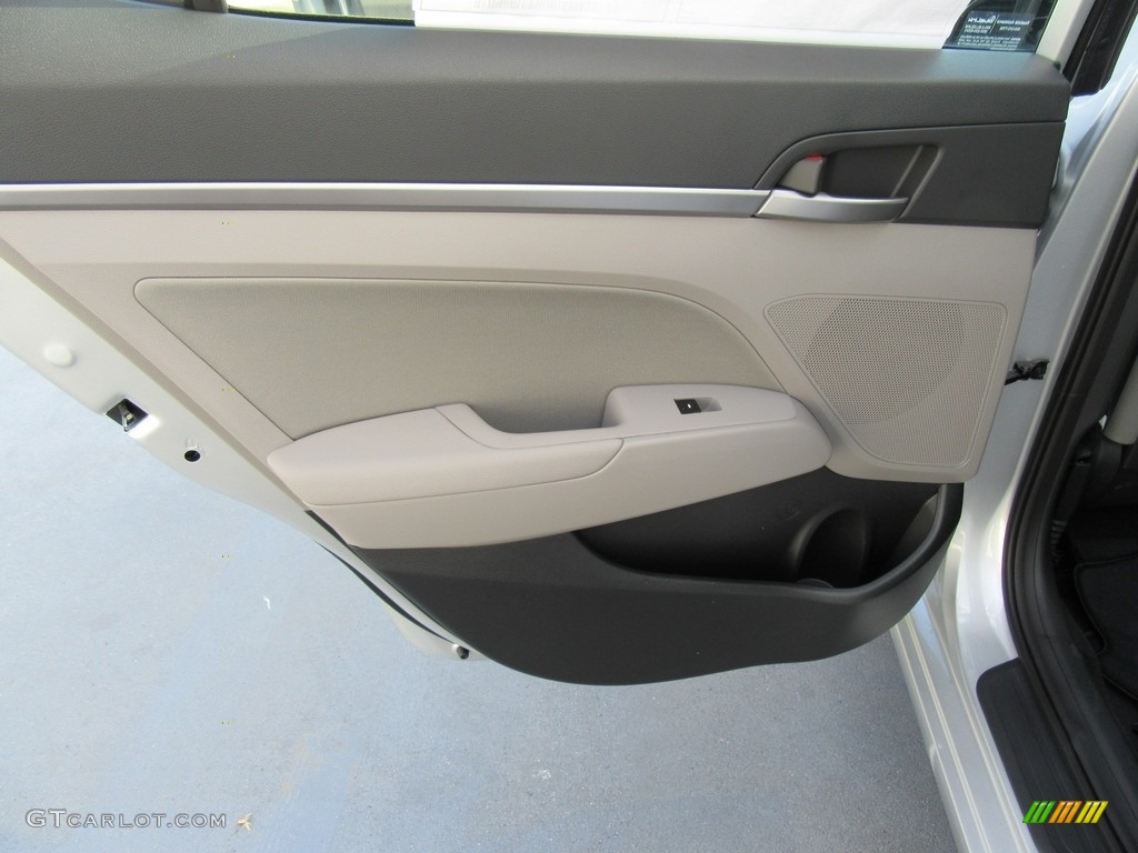 2017 Elantra SE - Silver / Gray photo #17
