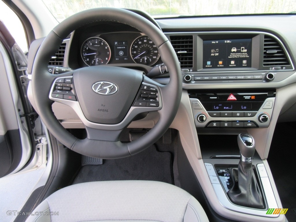 2017 Elantra SE - Silver / Gray photo #23
