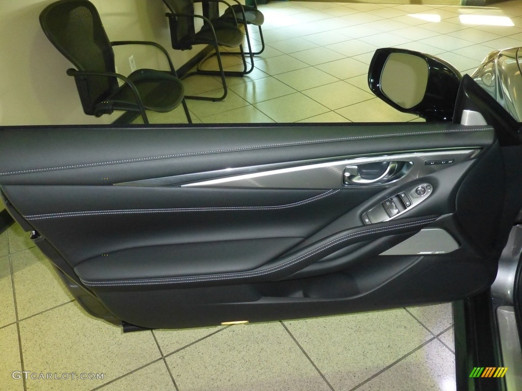 2017 Infiniti Q60 3.0t Premium Coupe Graphite Door Panel Photo #116167904