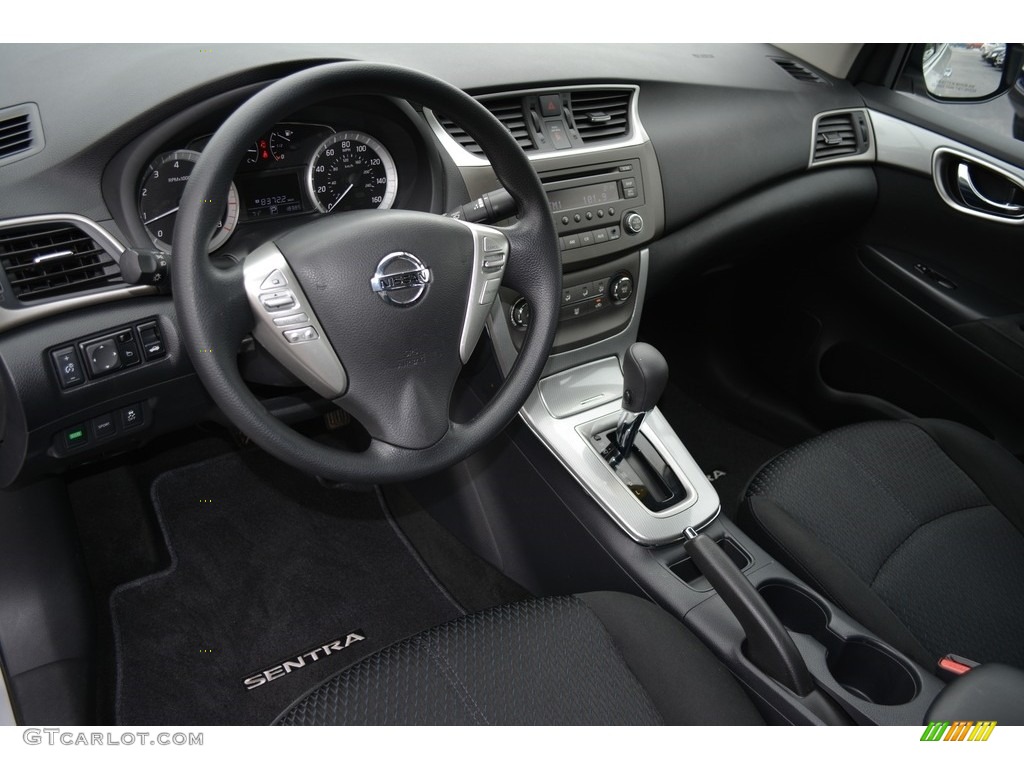 2014 Sentra SR - Brilliant Silver / Charcoal photo #10