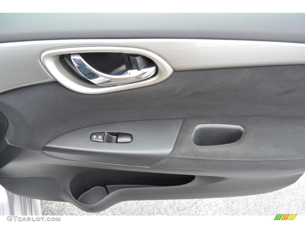 2014 Sentra SR - Brilliant Silver / Charcoal photo #14