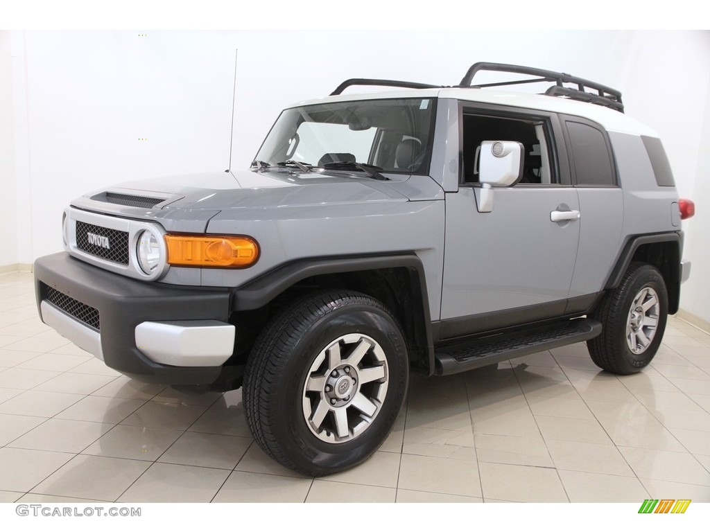 2014 FJ Cruiser 4WD - Cement Gray / Dark Charcoal photo #3