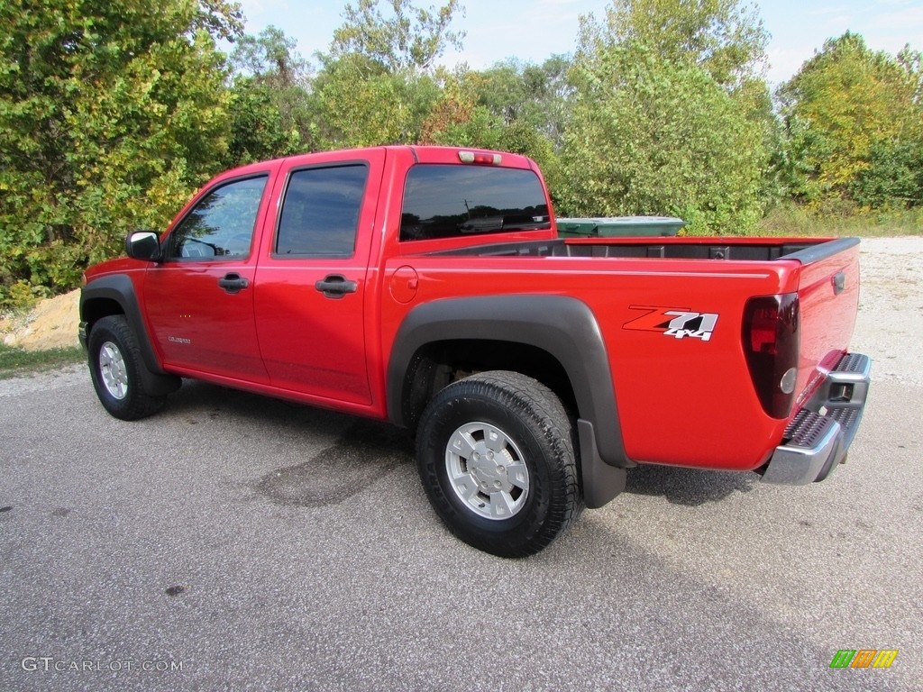 2005 Colorado LS Crew Cab 4x4 - Victory Red / Very Dark Pewter photo #5