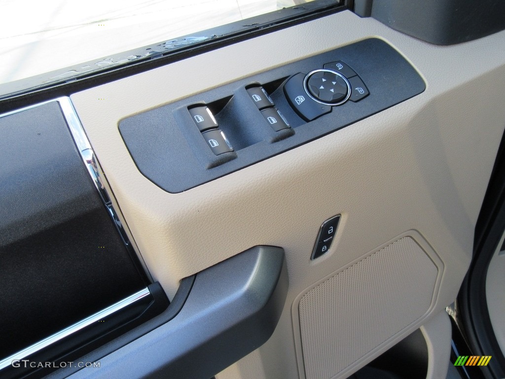 2017 Ford F250 Super Duty XLT Crew Cab 4x4 Controls Photo #116171856