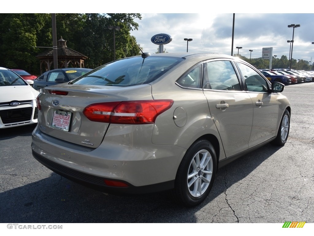 2015 Focus SE Sedan - Tectonic Metallic / Medium Light Stone photo #3