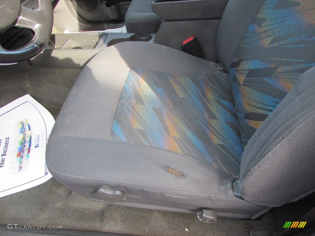 2005 Colorado LS Crew Cab 4x4 - Victory Red / Very Dark Pewter photo #25