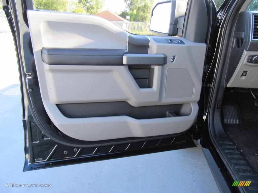 2016 F150 XL Regular Cab - Shadow Black / Medium Earth Gray photo #19