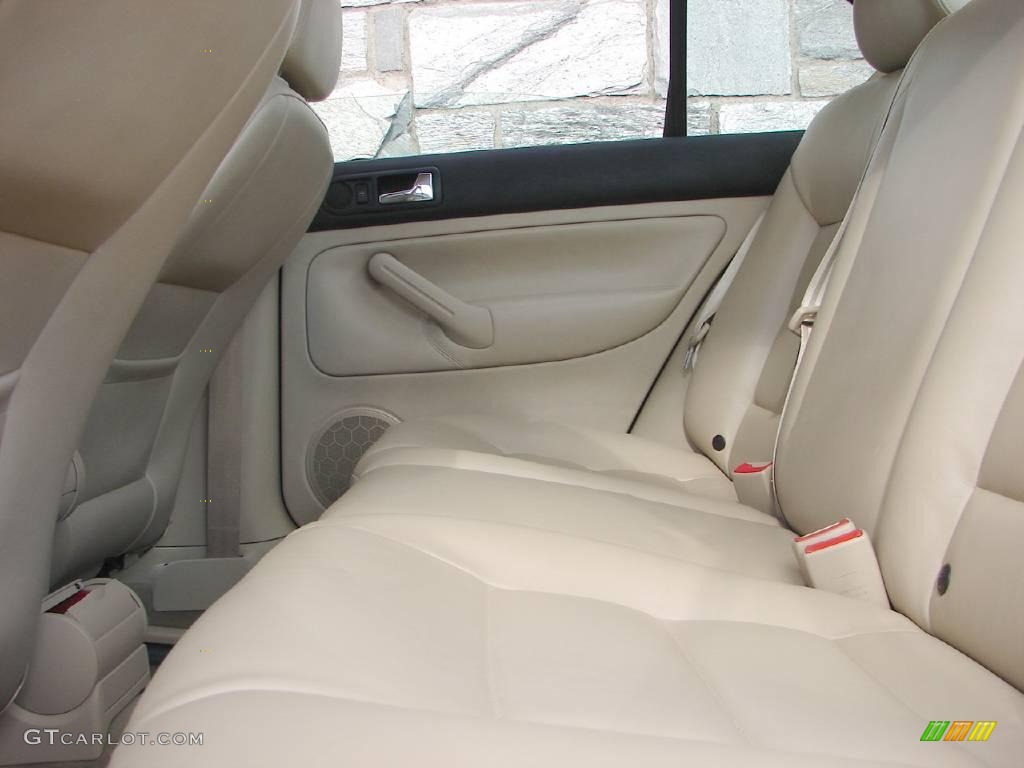 2002 Jetta GLS TDI Sedan - Blue Lagoon Metallic / Beige photo #28