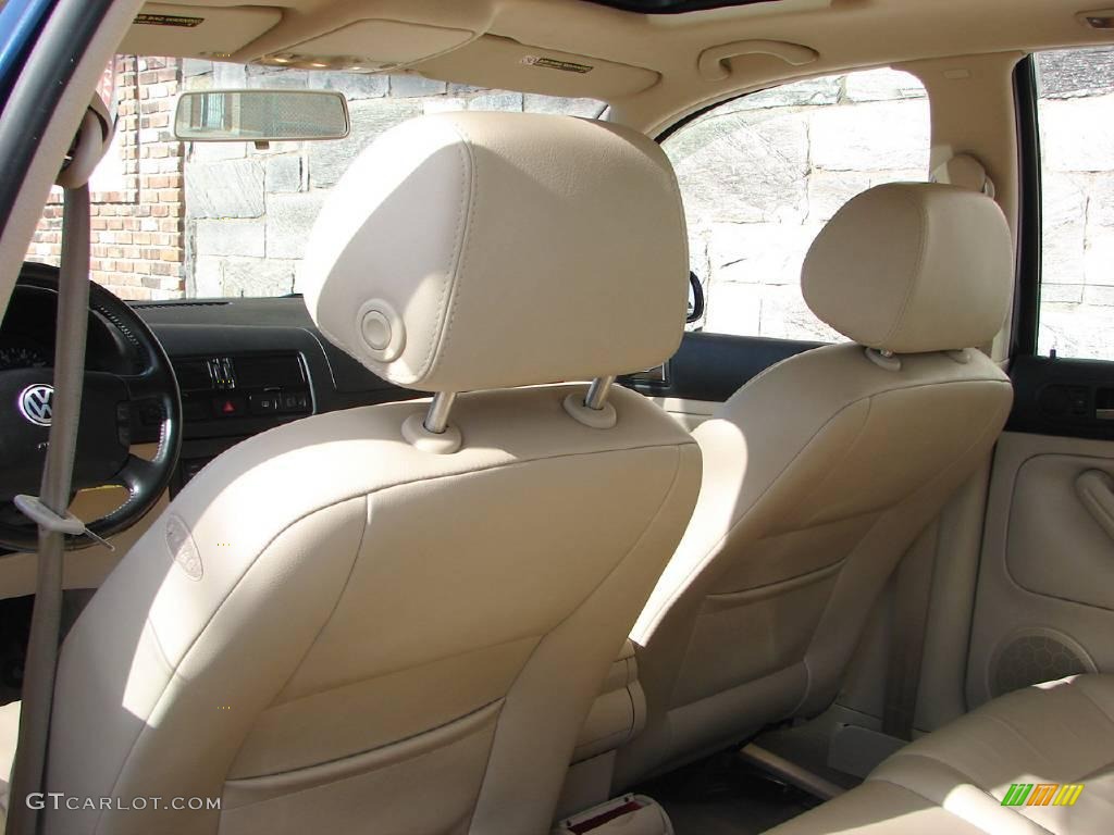 2002 Jetta GLS TDI Sedan - Blue Lagoon Metallic / Beige photo #31