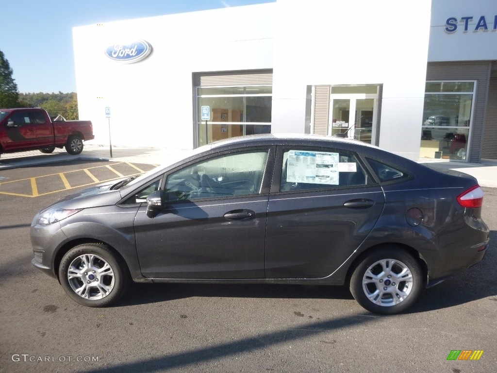 2016 Fiesta SE Sedan - Magnetic Metallic / Charcoal Black photo #9