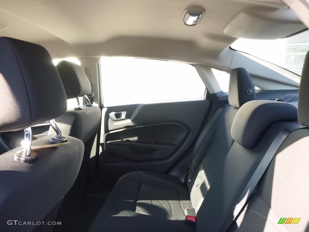 2016 Fiesta SE Sedan - Magnetic Metallic / Charcoal Black photo #11