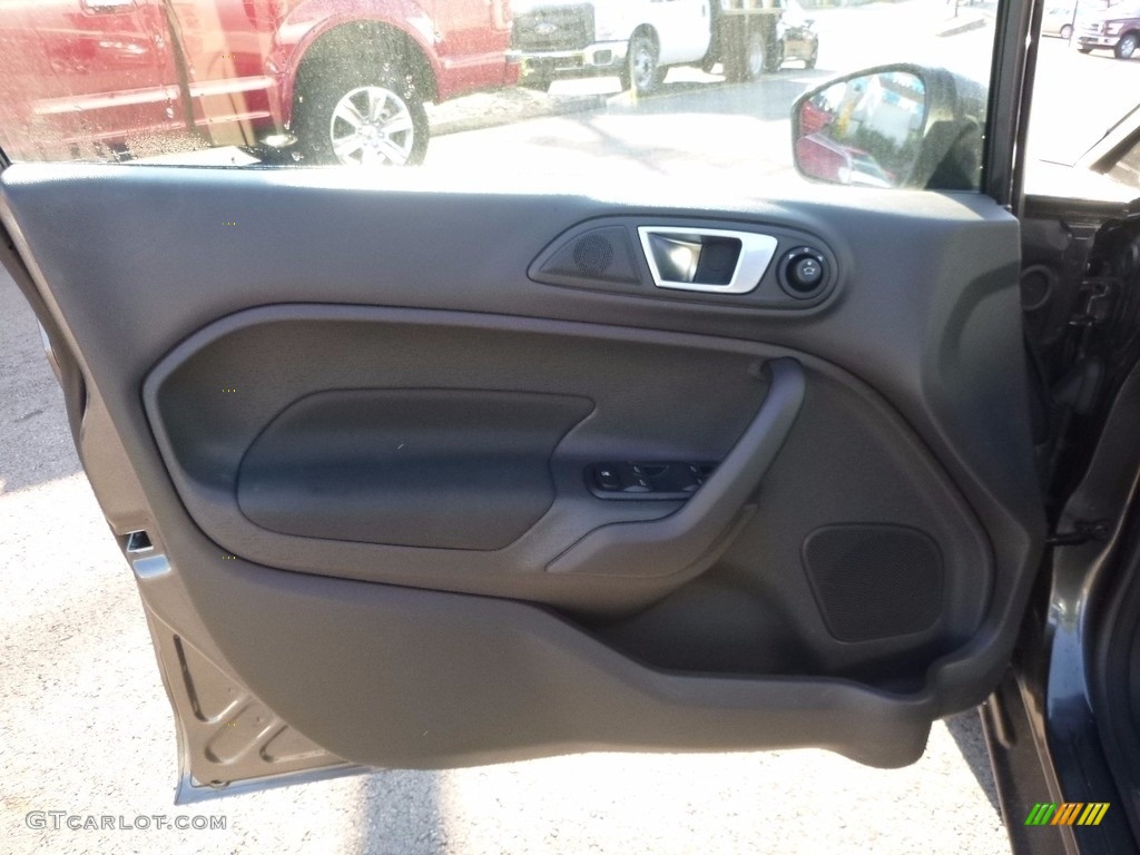2016 Fiesta SE Sedan - Magnetic Metallic / Charcoal Black photo #13