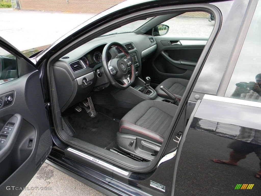 2013 Volkswagen Jetta GLI Interior Photos