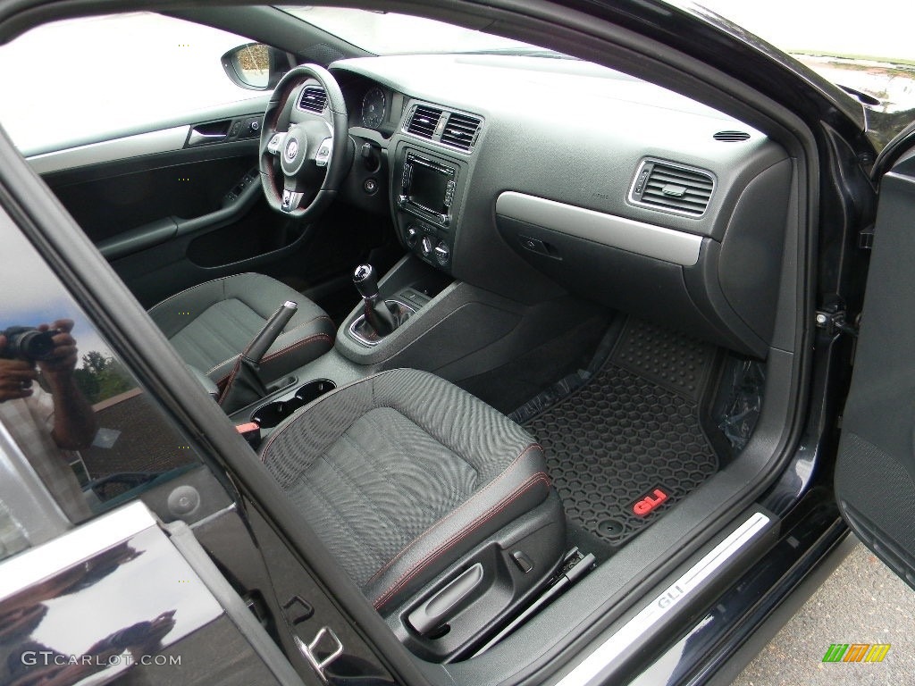 2013 Volkswagen Jetta GLI Dashboard Photos