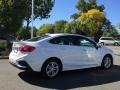 Summit White - Cruze LT Photo No. 4