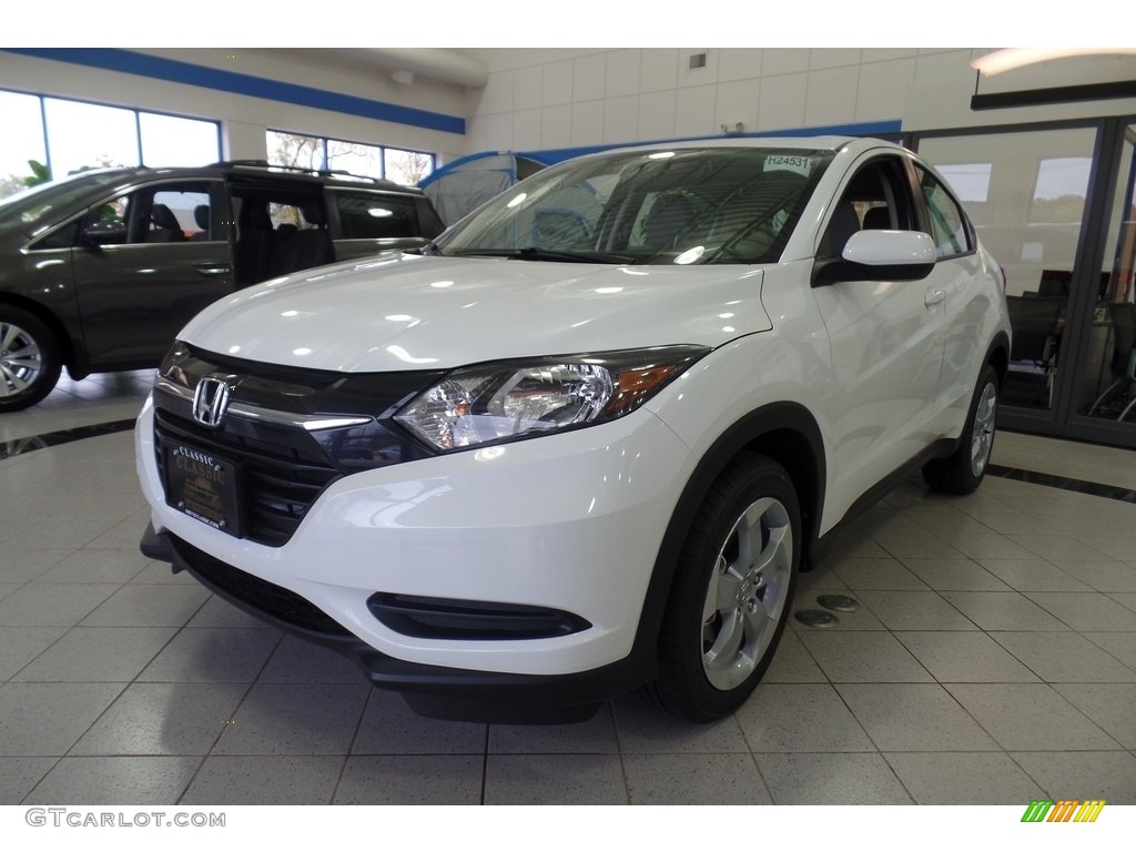 White Orchid Pearl Honda HR-V