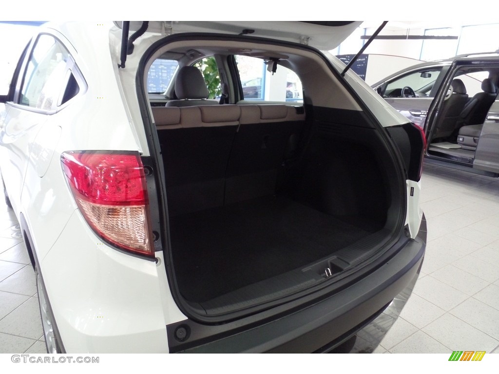 2017 Honda HR-V LX AWD Trunk Photo #116188808