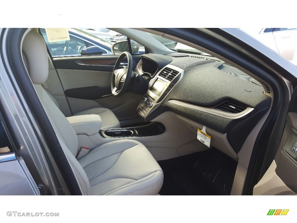 2017 Lincoln MKC Select AWD Interior Color Photos