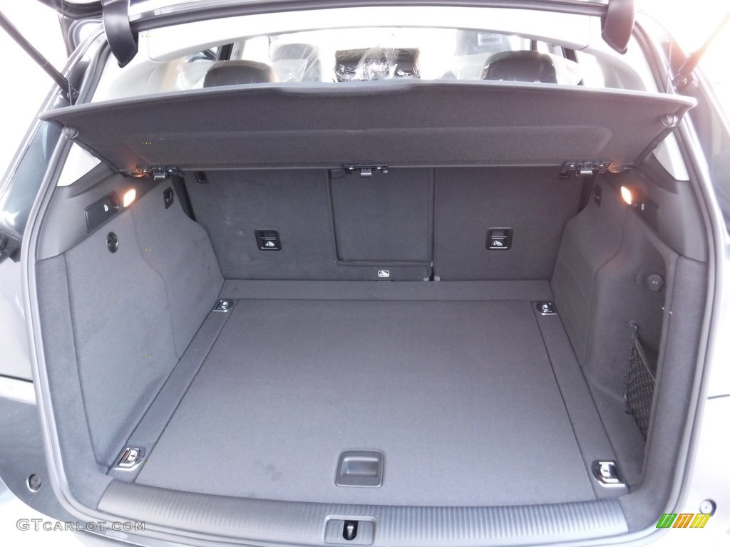 2017 Audi Q5 2.0 TFSI Premium quattro Trunk Photo #116194949