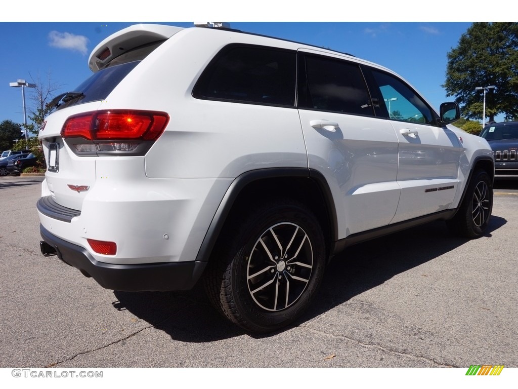 2017 Grand Cherokee Trailhawk 4x4 - Bright White / Black photo #3