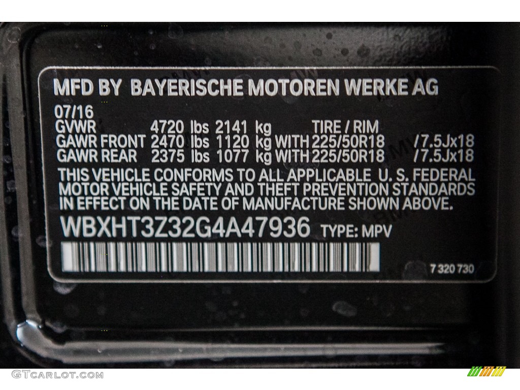 2016 X1 xDrive28i - Black Sapphire Metallic / Black photo #10