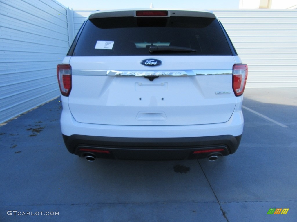 2017 Explorer FWD - Oxford White / Medium Light Camel photo #5