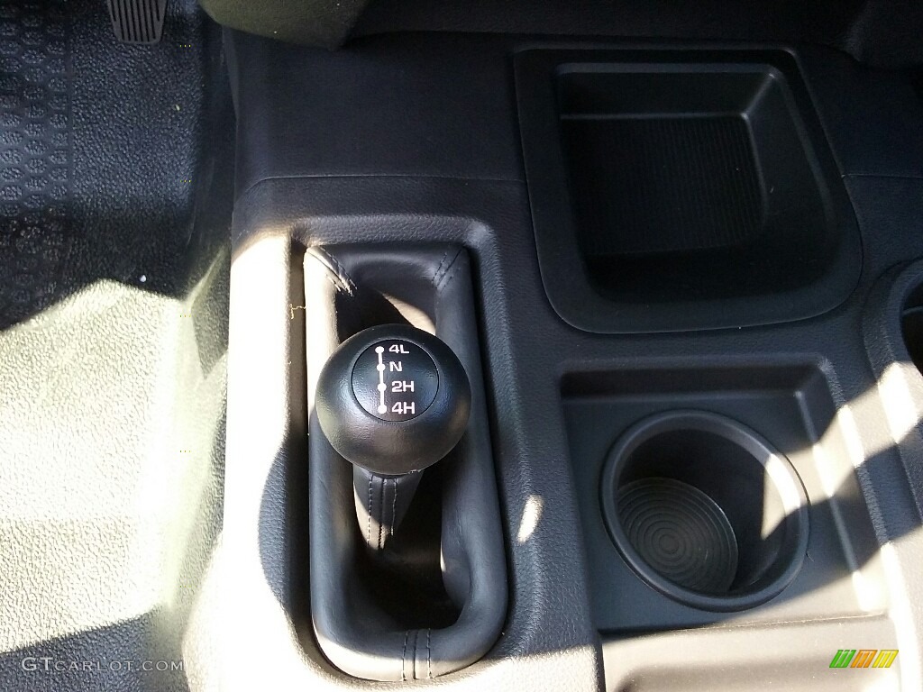 2017 Ram 5500 Tradesman Regular Cab 4x4 Chassis 6 Speed Automatic Transmission Photo #116202795